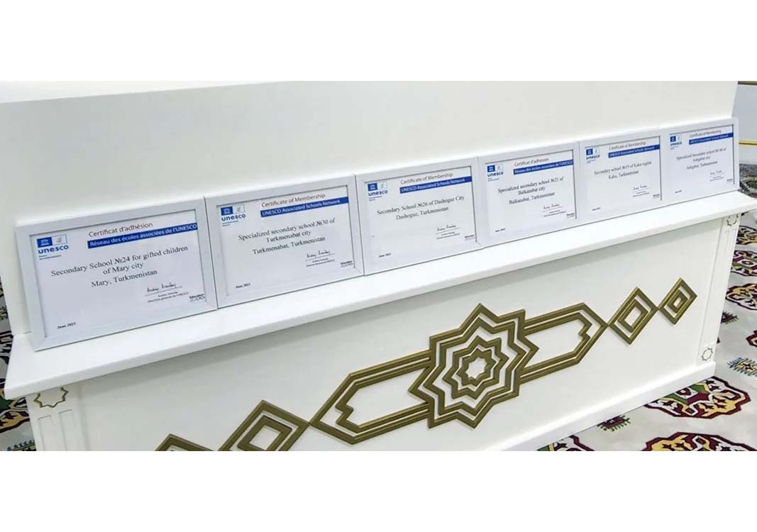 Türkmenistanyň orta mekdepleriniň birnäçesi ÝUNESKO-nyň Assosirlenen mekdepler toruna girizildi