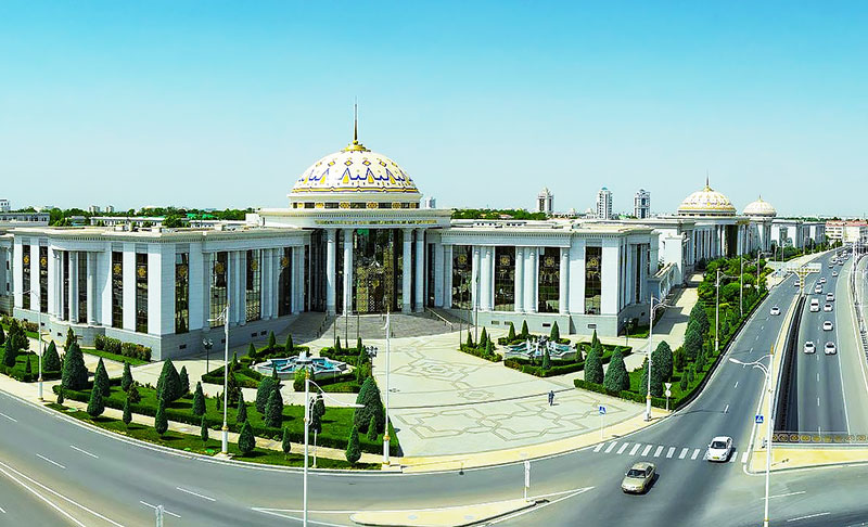 Halkara gatnaşyklary institutynda halkara bäsleşik dowam edýär 