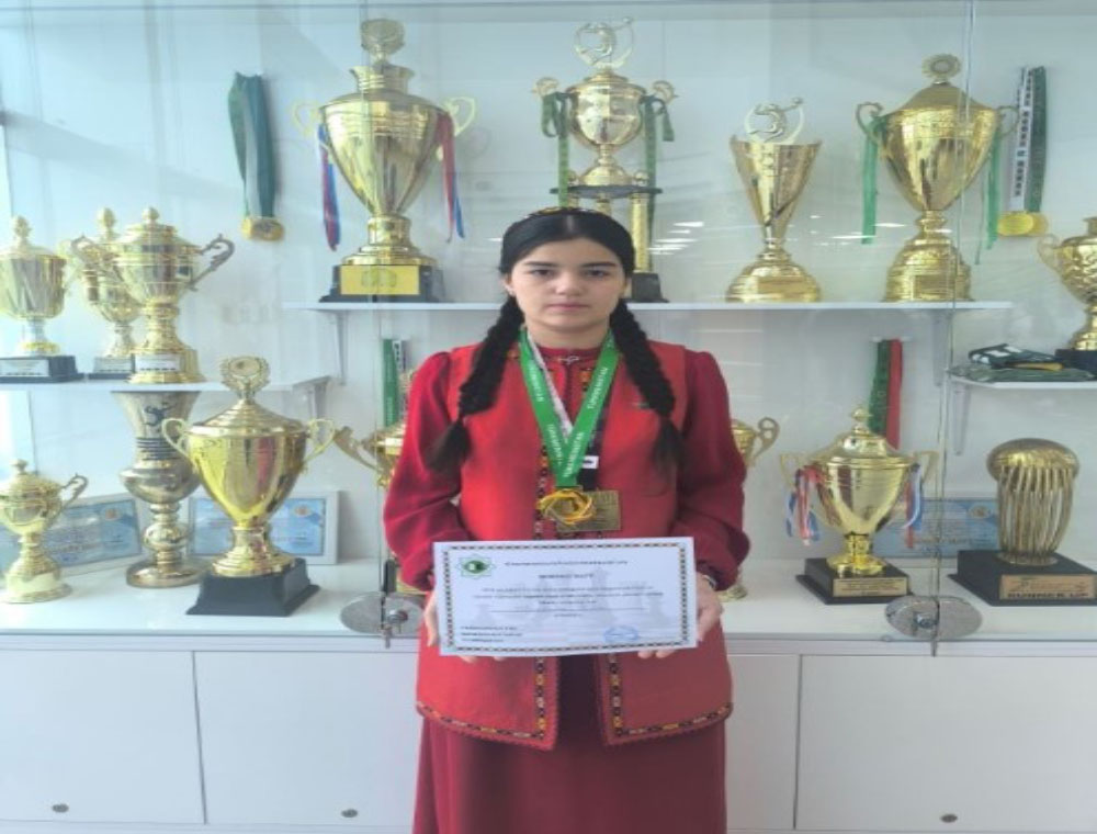 Nobatdaky üstünlik