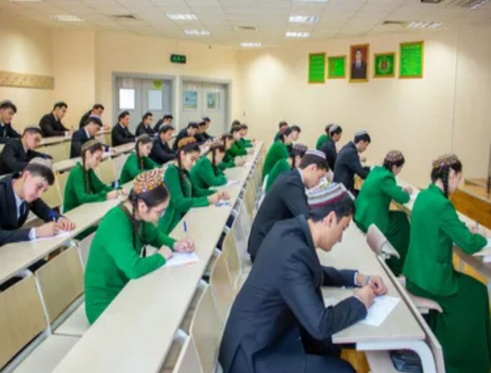 «Zehinli ýaş matematikler» bäsleşigine Türkmenistanyň orta mekdeplerinden 675 okuwçy gatnaşdy